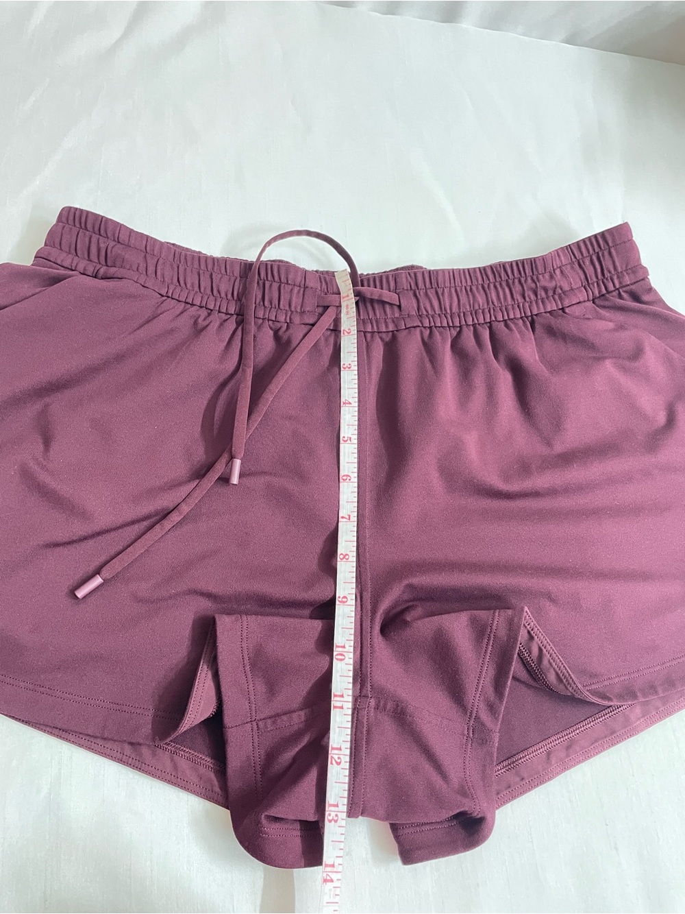 Lululemon Soft Jersey Mid-Rise Curved-Hem
Short 3" Women’s Size L (Garnet) - Picture 8 of 16